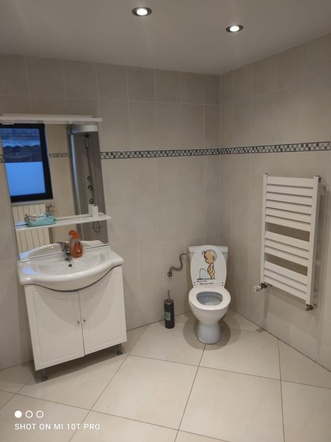 שרלרואה Belle Villa De Luxe Avec 8 Chambres חדר תמונה