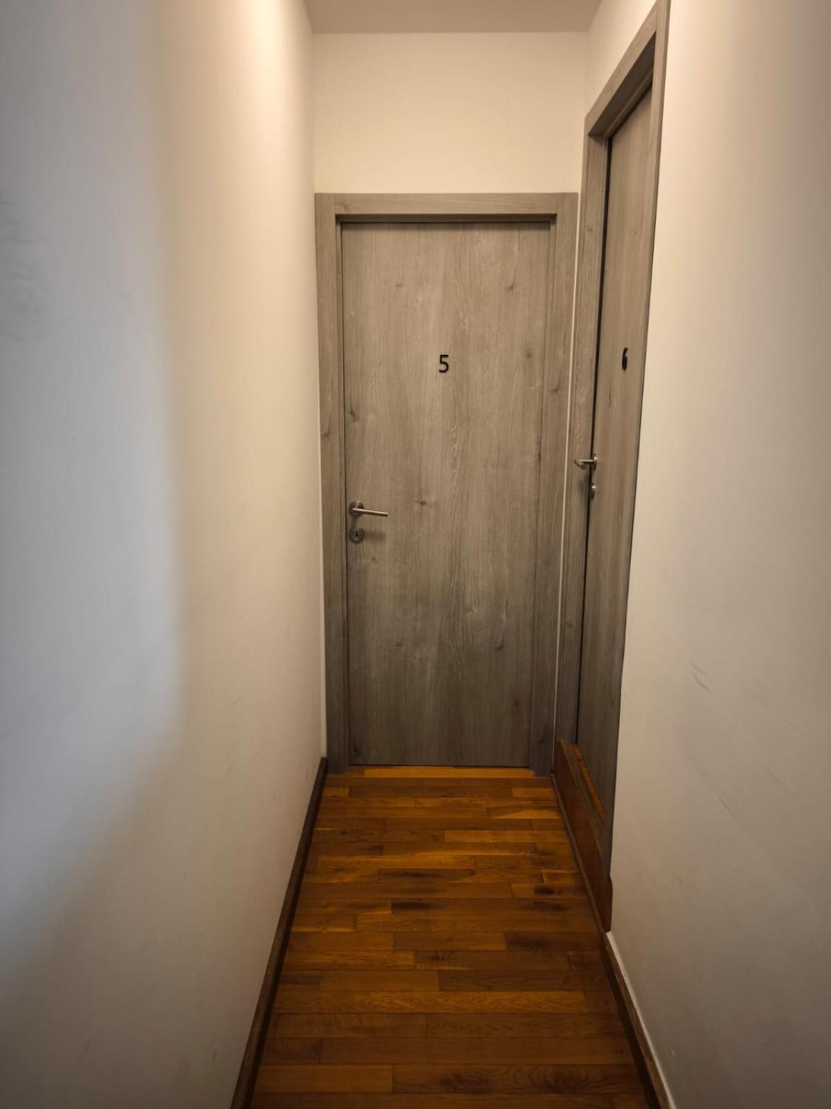 שרלרואה Belle Villa De Luxe Avec 8 Chambres מראה חיצוני תמונה